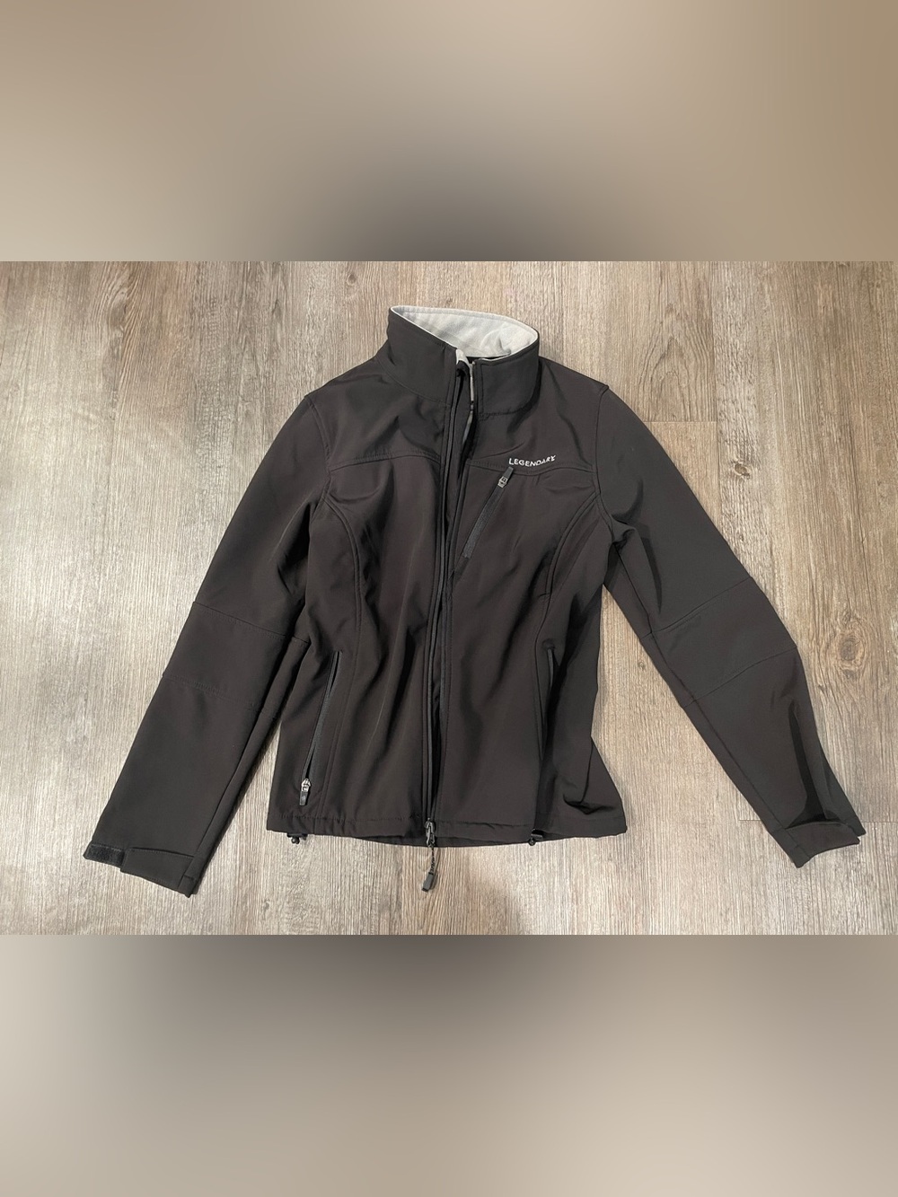 Legendary Whitetails Black Softshell Water Resistant Jacket Fleece Lined